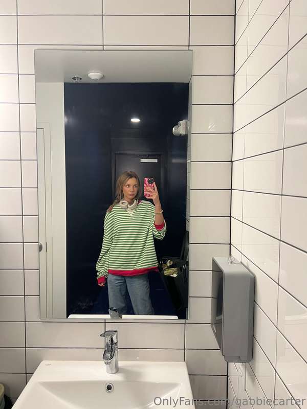 Foto 300 de Gabbie Carter en Tocromo