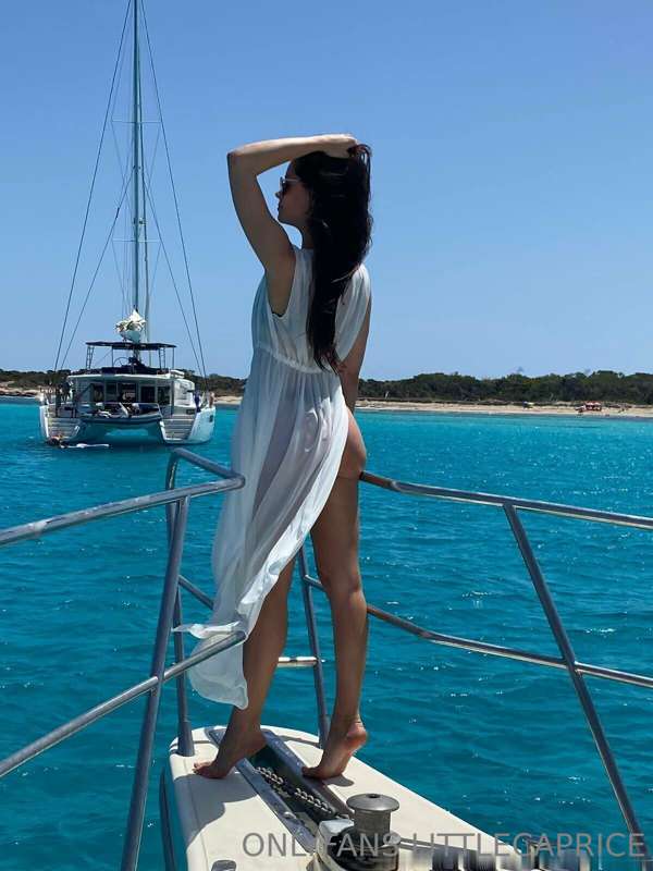 Photo 245 of Little Caprice on Tocromo