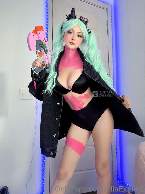 ellaexplicit