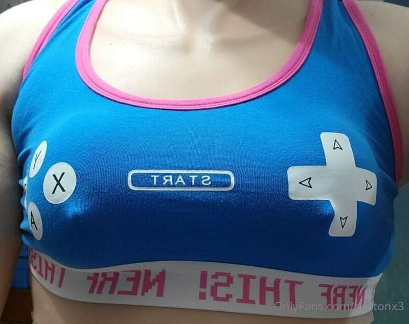 I need my tits played with this weekend 😩