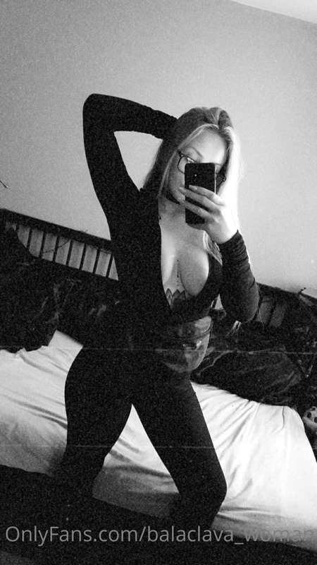 🖤ℬ𝓁𝒶𝒸𝓀 𝒫𝒶𝓃𝓉ℯ𝓇🖤
