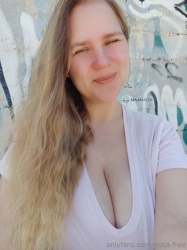 Just a little tease.. because you know I love it when you wa..