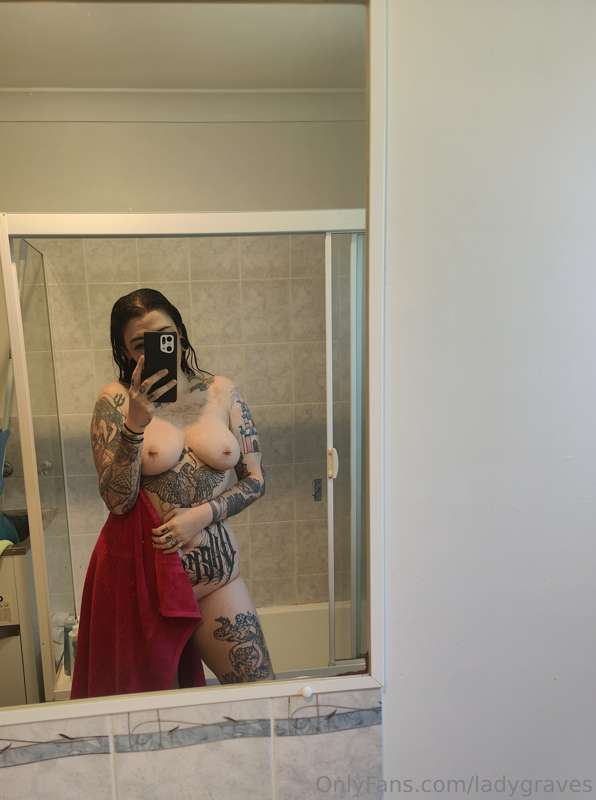 Fresh out the shower 🚿