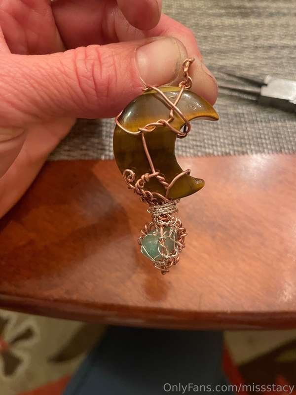 Tigers 🐯 Eye 👁️ moon 🌙 with 💚 Green 💎 emerald 🌟 star ⭐️ drip..