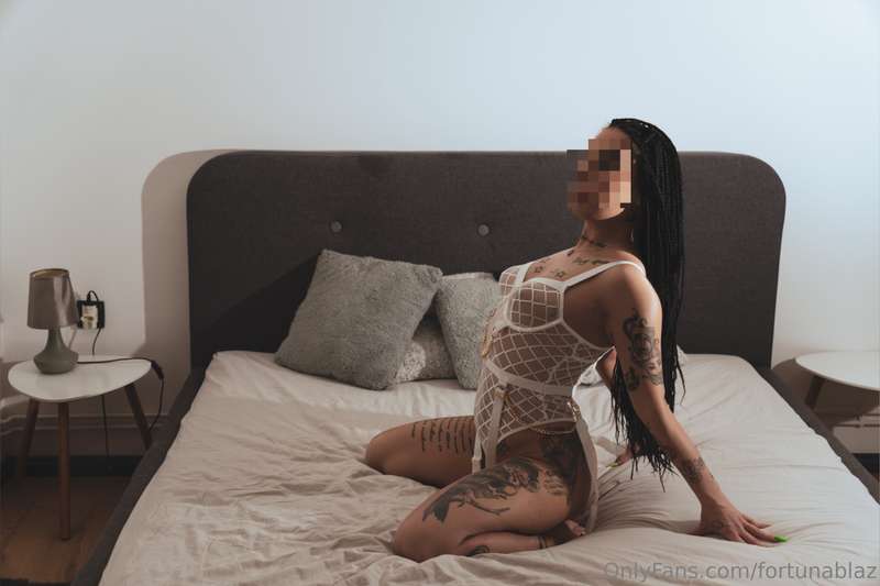 New photos from fresh photoshoot 