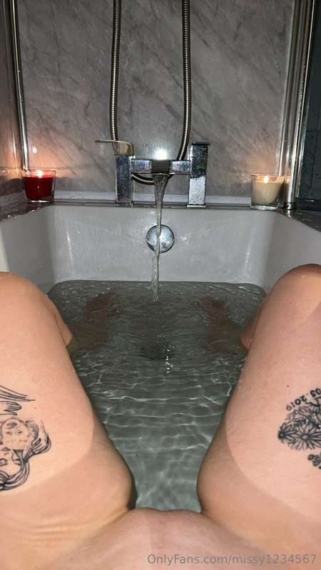 Who else like a candle bath
