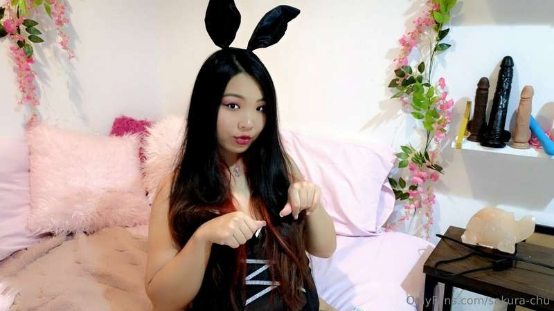 Wanna play with me?😍😘