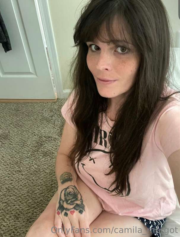 Does anyone feel up to sexting ?