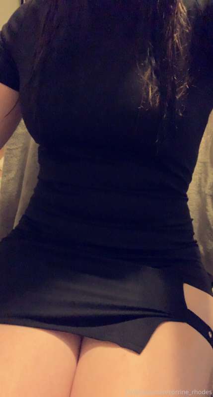 Here’s a little dress pic for you guys tho cause she slim fr..