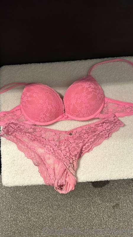€50,- 1 dag dragen exclusief verzending
€50,- 1 day wear exc..