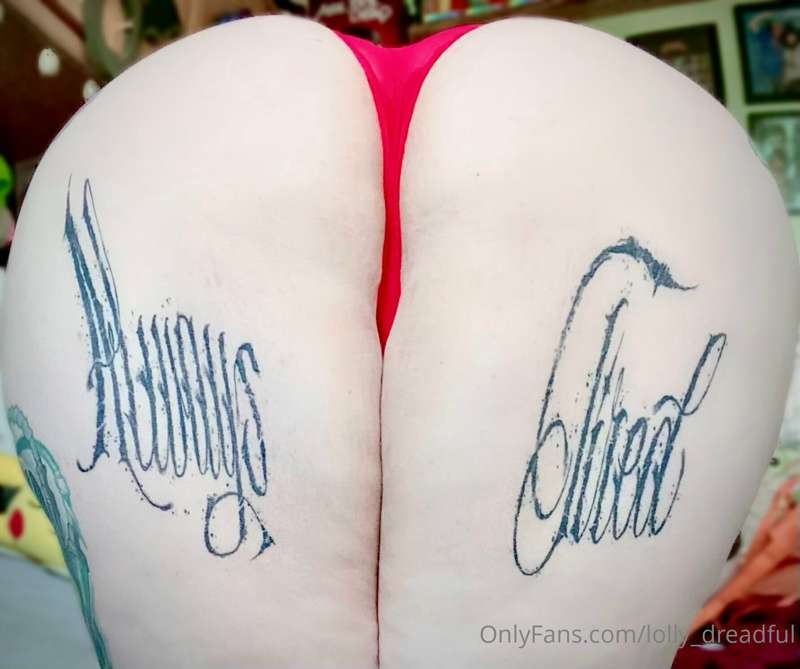 My new tattoos all healed up, wanna see?
