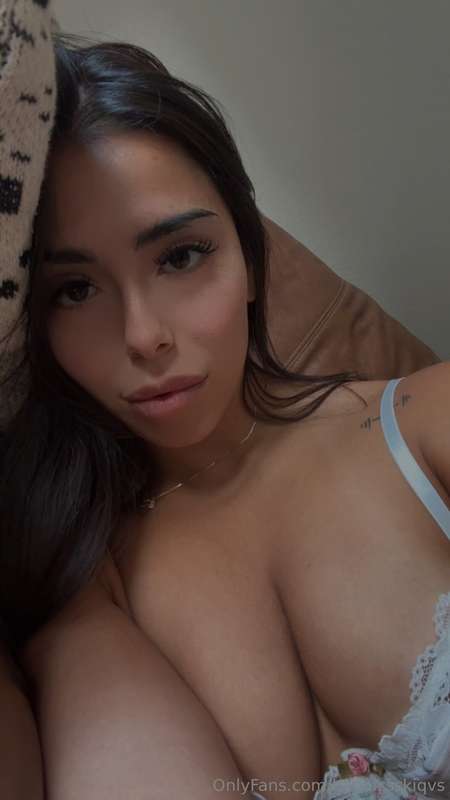 New content in your DMs 🖤