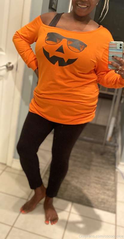 My favorite time of year! What costume do you want to see me..