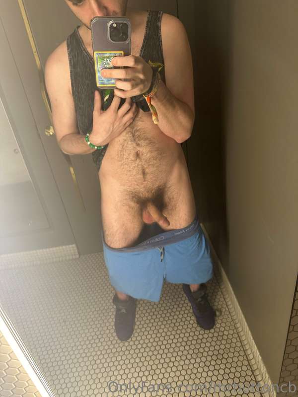 mrbuttoncb image #0