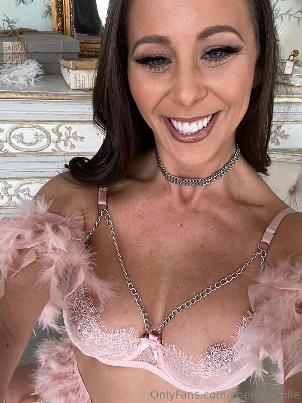 Foto 130 de Cherie DeVille no Tocromo