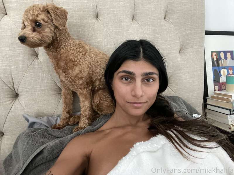 Foto 300 de Mia Khalifa en Tocromo