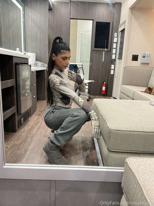 Foto 453 de Mia Khalifa en Tocromo