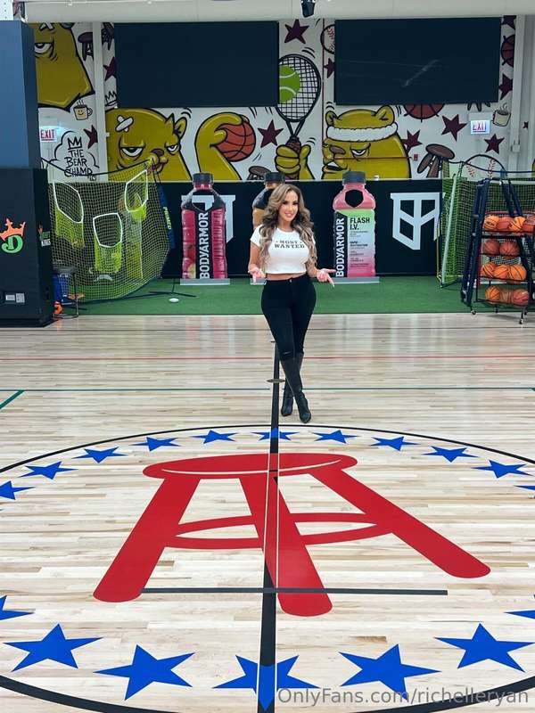 Such a great time at Barstool Sports as always 