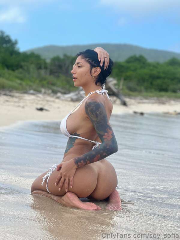 Wanna feel me wet? 💦