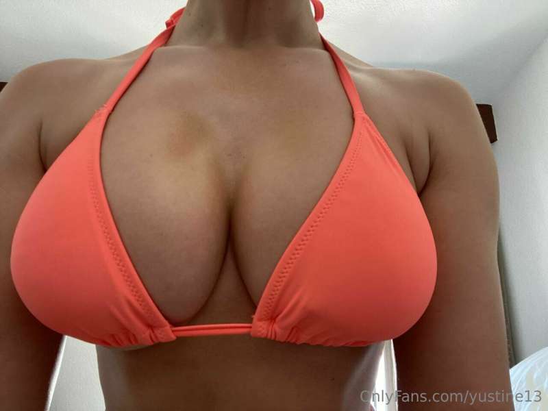 yustine13 image #0