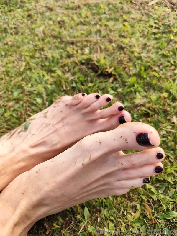 clarita.feet