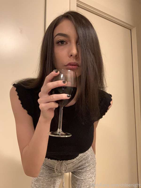 chloenight image #3