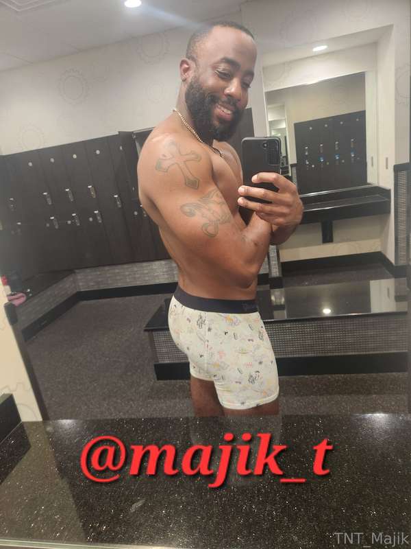 Late night gym workout 💪🏾