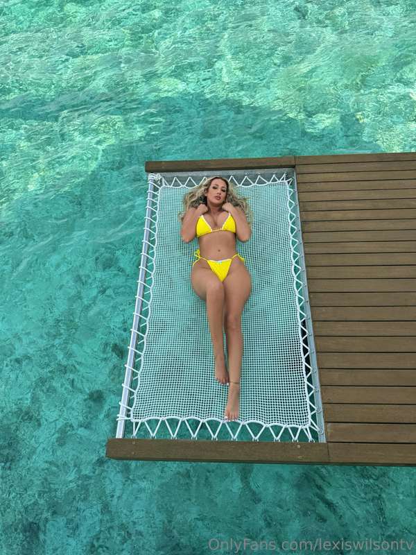 This view is making waves, and I know why. 🤭