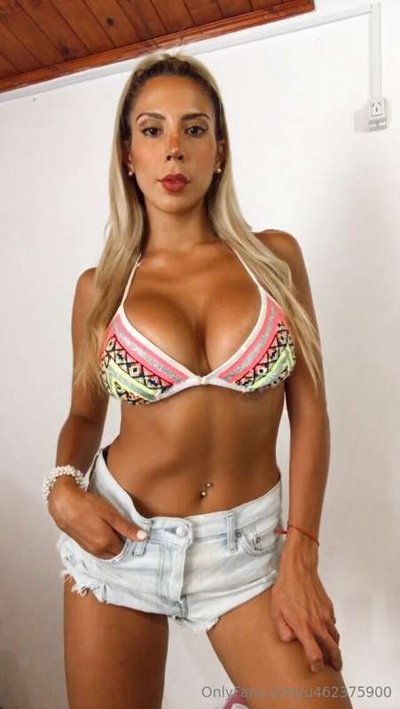 lolavippp Nude Leaked OnlyFans Photo
