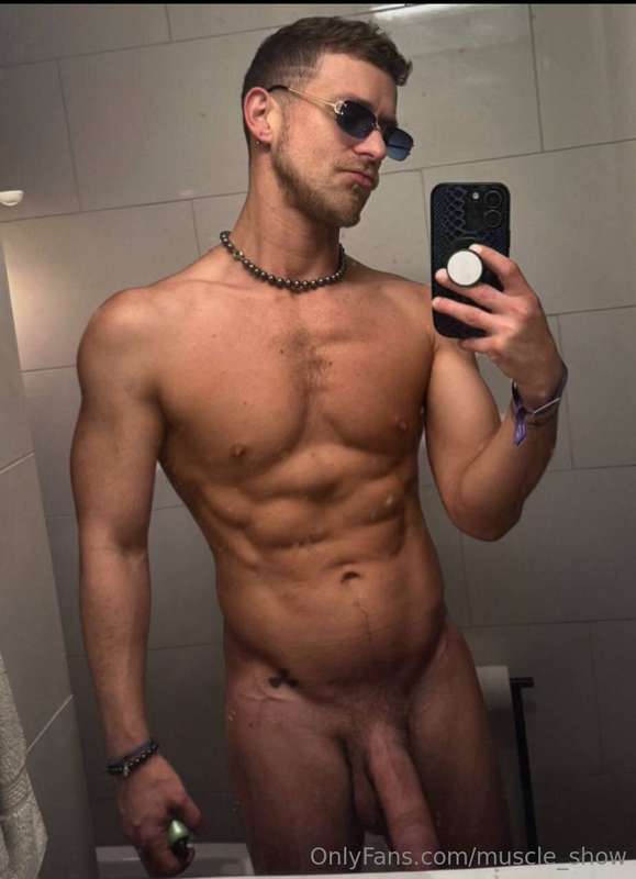 🤯 Kaden Hylls has one of the BEST OnlyFans pages in the worl..