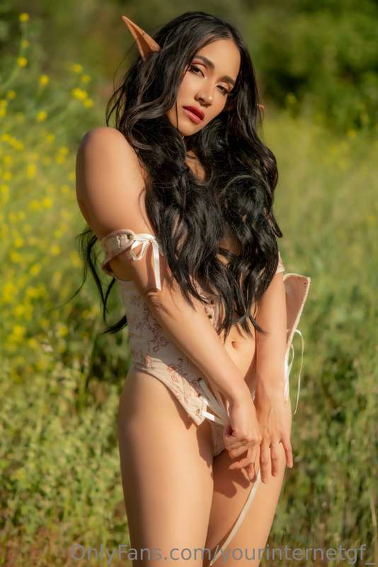 Come to the fey world with me?

I love that the weather is f..