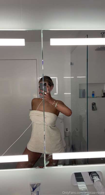 With towel. Without towel.