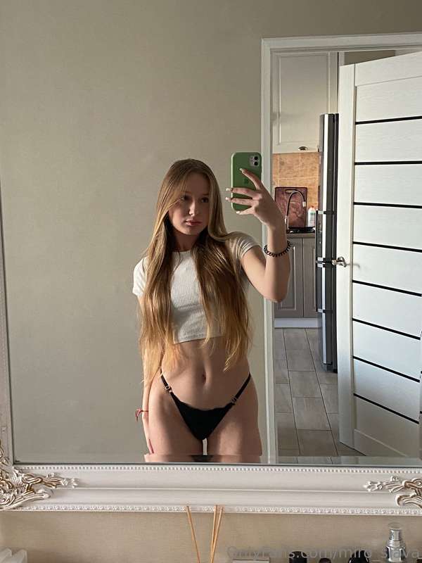 My 18 years old sexy friend! Her parents don't know about he..