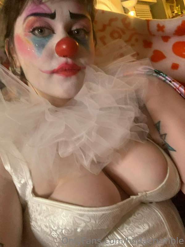 😘