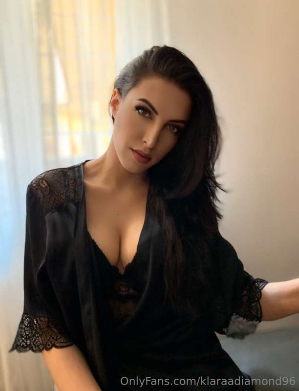 Check out my VIP account https://onlyfans.com/klaradiamond96..
