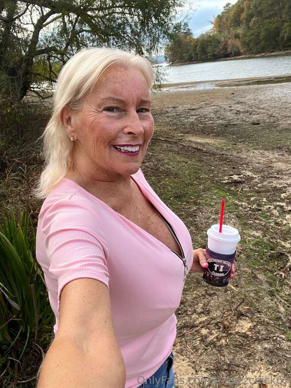 hotazzchick67