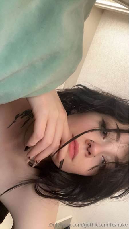 gothicccmilkshake image #1