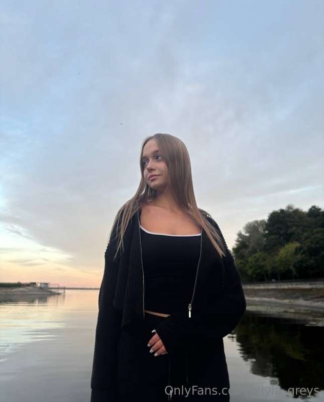 olivia_greys