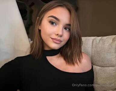 🔥 STOP SCROLLING 🔥
🔥FIRE GIRL 🔥🔥FIRE GIRL 🔥🔥FIRE GIRL 🔥     ..