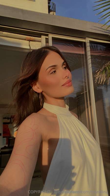 She’s my friend @rosealina a tender Latina with fire in her ..