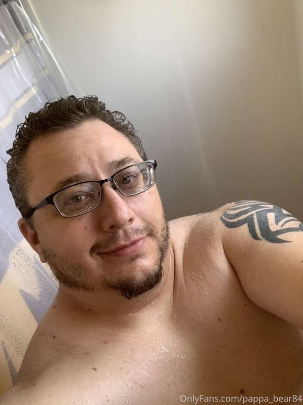 Gonna take more shower pics tomorrow.