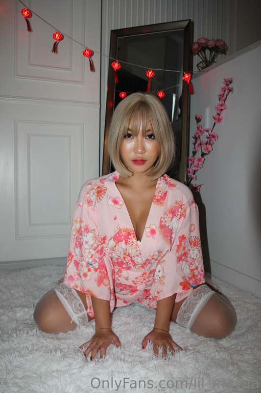 my new exclusive is out tell me what you think 😇