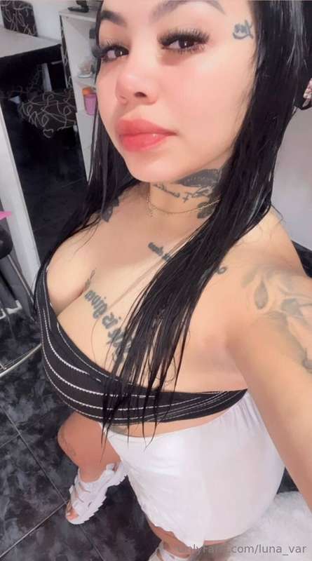 💚 𝐎𝐍𝐋𝐈𝐍𝐄 𝐍𝐎𝐖 💚 @mel-argentina Hot brunette , Argentina and b..