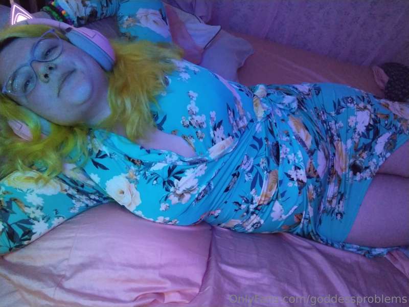 *see the rest of the videos from this set over @moregoddessp..