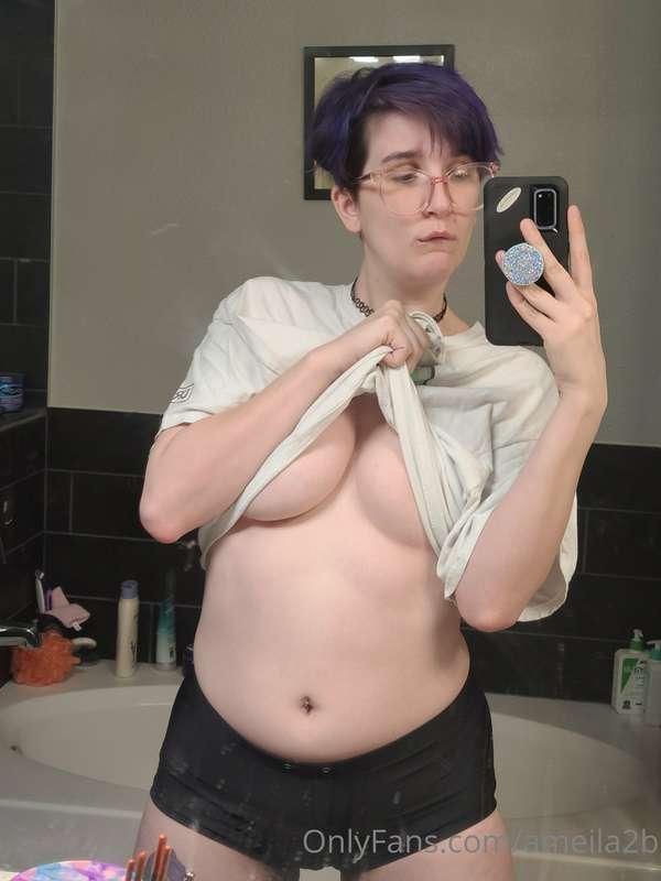 POV: I really wanna show you my tips through chat