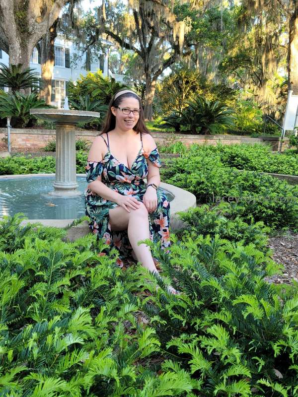 Would you play in my garden? 😏