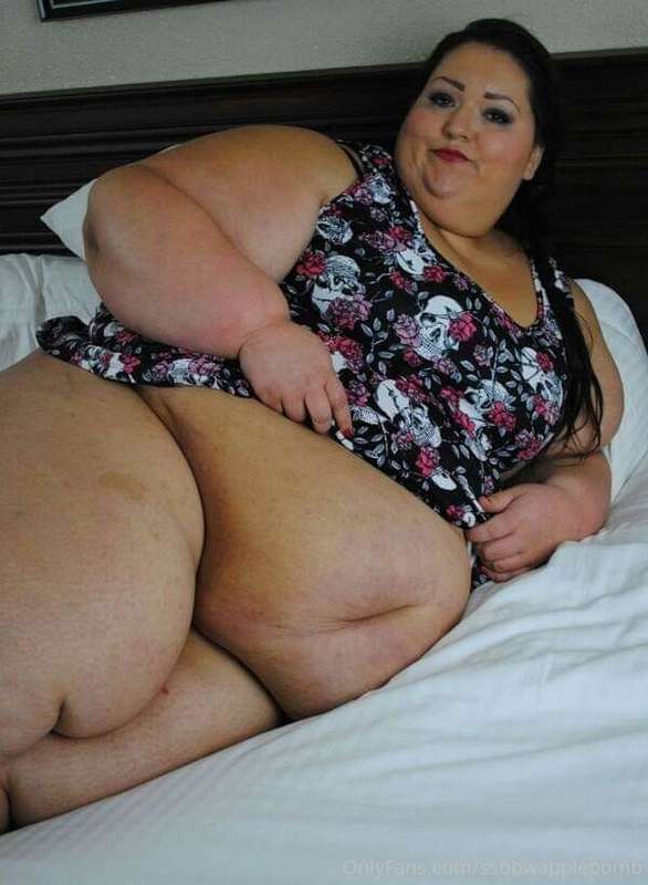 Happy new years eve everyone 😘😘 I have a new years special i..