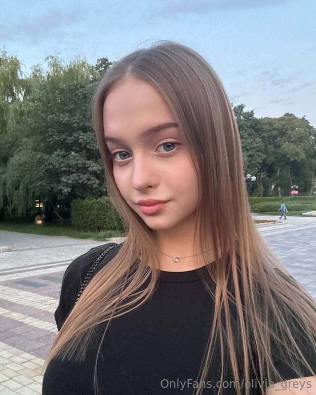 olivia_greys