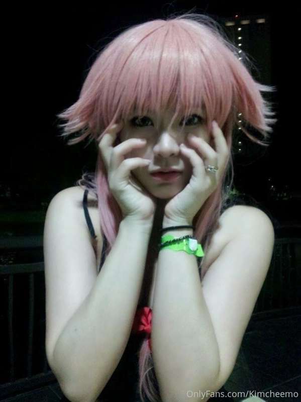 I used to cosplay a lot back then...I should get back into i..