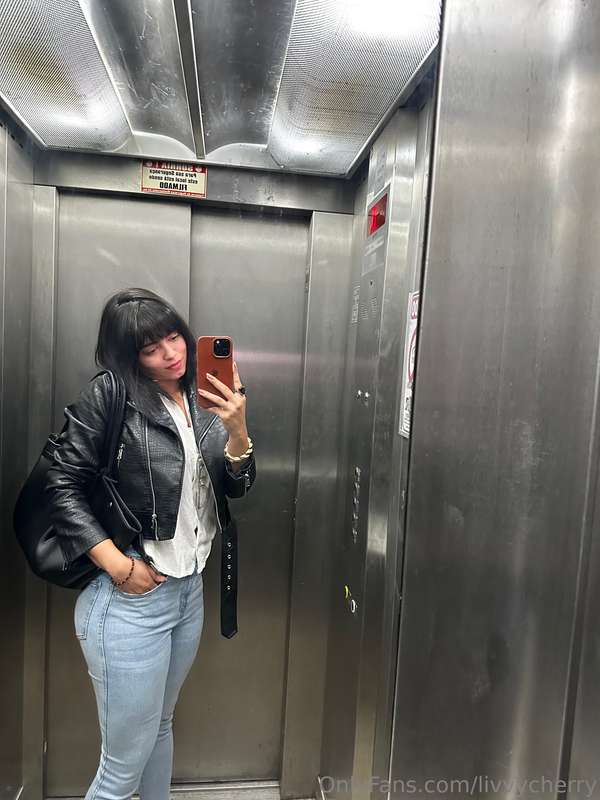 livvycherry